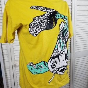 Size M yeiiow  cotton Fish T shirt